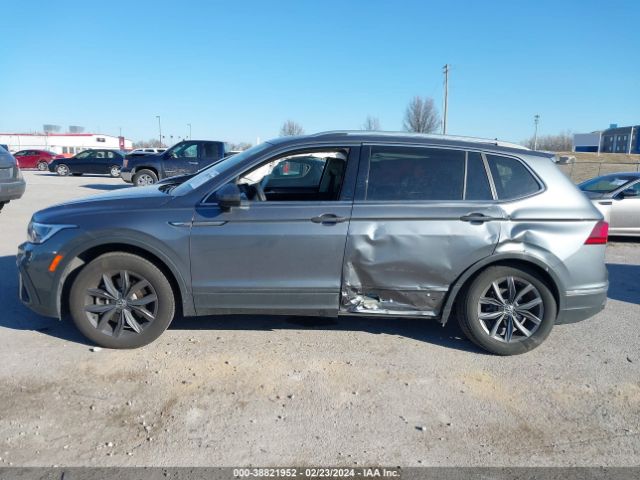 3VV3B7AX2NM062811 Volkswagen Tiguan 2.0t Se
