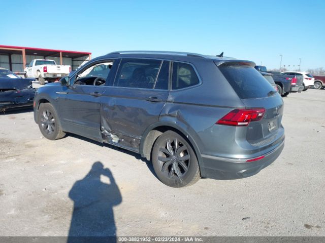 3VV3B7AX2NM062811 Volkswagen Tiguan 2.0t Se