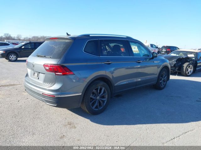 3VV3B7AX2NM062811 Volkswagen Tiguan 2.0t Se