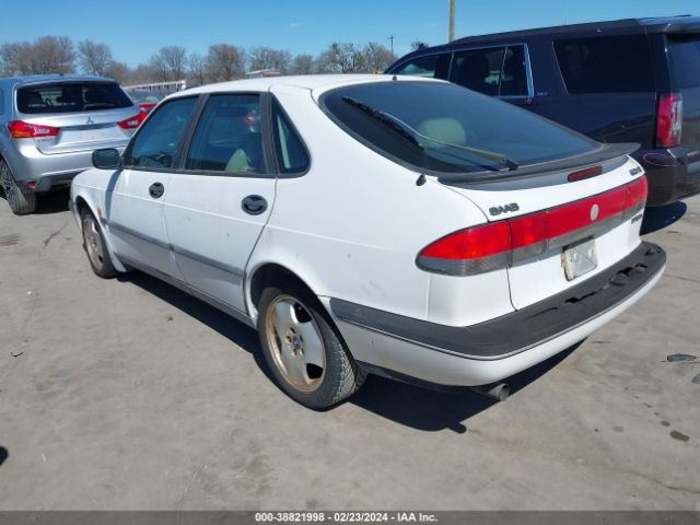 1997 SAAB 900 YS3DF58N8V2046595 Photo 2