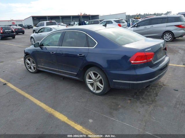 2015 VOLKSWAGEN PASSAT 1.8T SE VIN: 1VWBS7A30FC002940