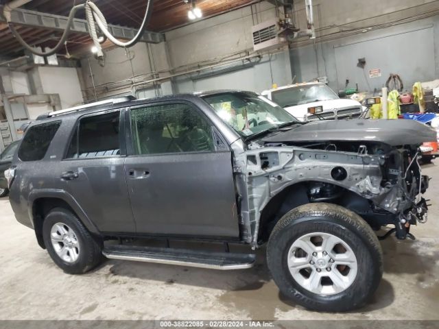 JTEMU5JR0M5957460 Toyota 4RUNNER SR5
