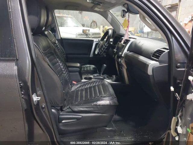 JTEMU5JR0M5957460 Toyota 4RUNNER SR5