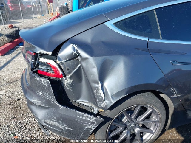 Tesla Model 3 Long Range/mid Range/standard Range/standard Range Plus 2019 5YJ3E1EA3KF411029 Image 6