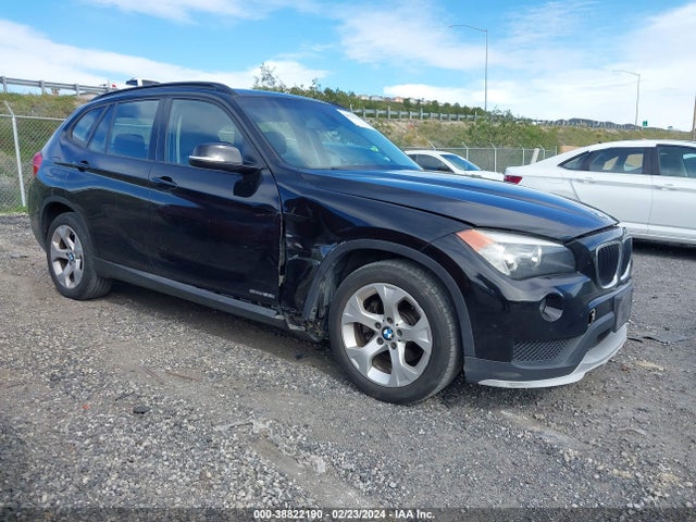 2015 WBAVM1C57FV315636 main image