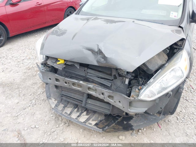 Ford FOCUS SE 2017 1FADP3K28HL216837 Image 6