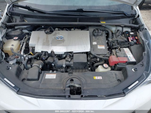 JTDKARFU4H3042721 Toyota Prius Four