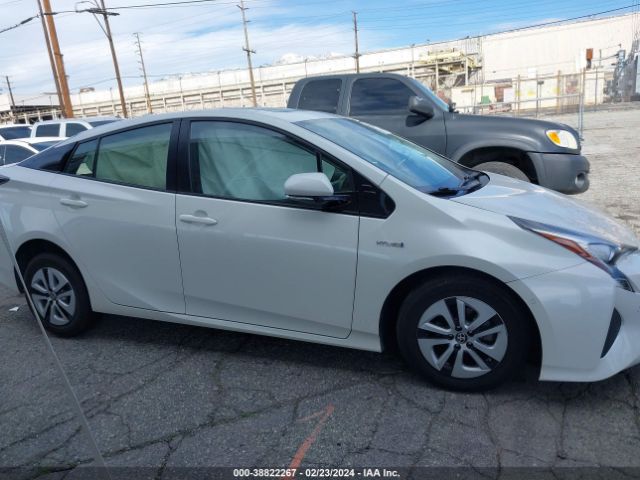 JTDKARFU4H3042721 Toyota Prius Four