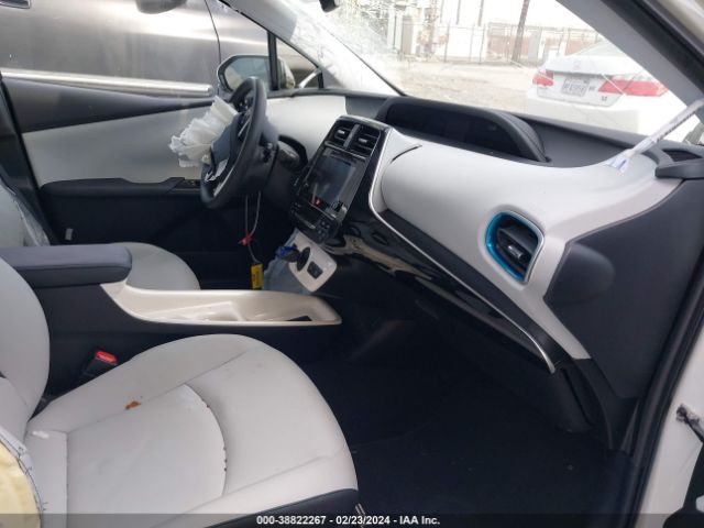 JTDKARFU4H3042721 Toyota Prius Four