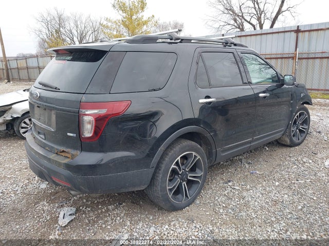 1FM5K8GT2EGB57845 Ford EXPLORER SPORT