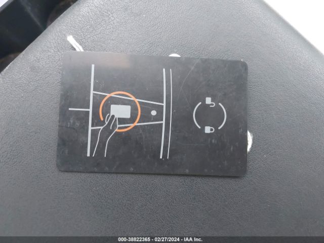 2021 TESLA MODEL Y 5YJYGDEE4MF141669 Photo 10