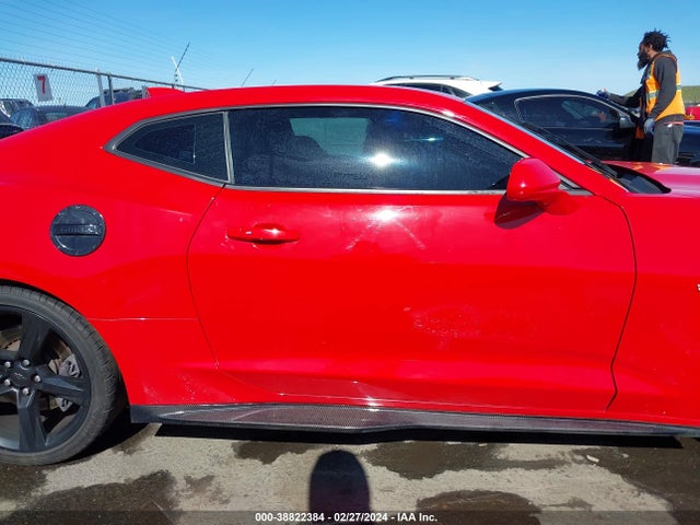 Chevrolet CAMARO 2SS 2018 1G1FH1R70J0191826 Image 13