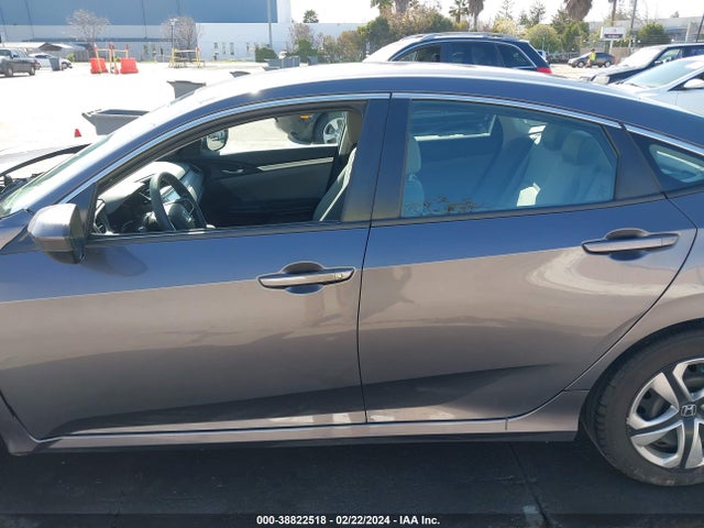 Honda Civic Lx 2018 2HGFC2F53JH608688 Image 15