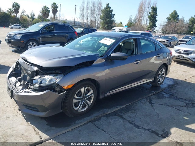Honda Civic Lx 2018 2HGFC2F53JH608688 Image 2