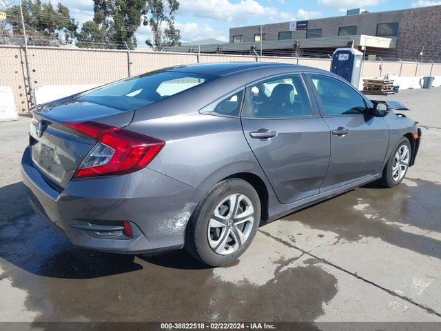 Honda Civic Lx 2018 2HGFC2F53JH608688 Image 4