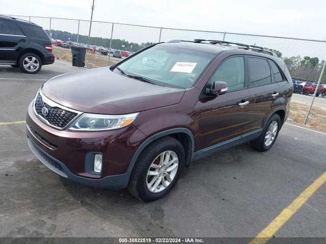 KIA SORENTO LX 2015 5XYKT3A68FG628024 Image 2