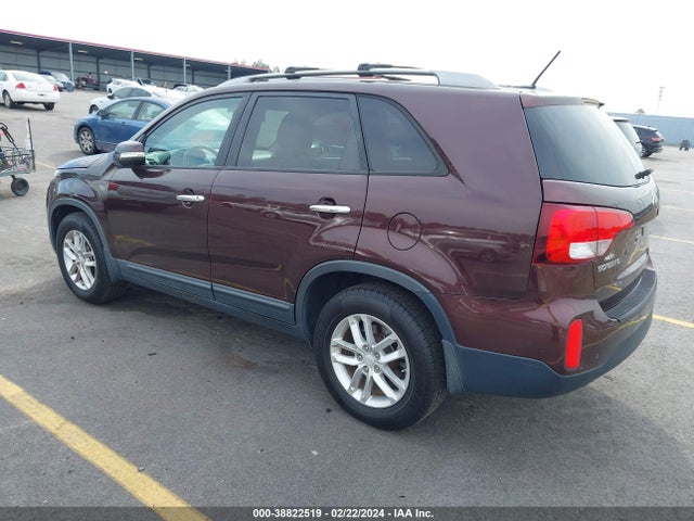 KIA SORENTO LX 2015 5XYKT3A68FG628024 Image 3