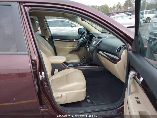 KIA SORENTO LX 2015 5XYKT3A68FG628024 Image 5