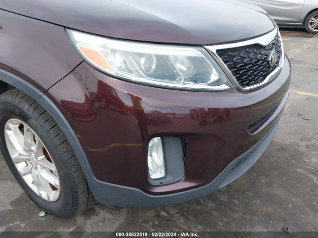 KIA SORENTO LX 2015 5XYKT3A68FG628024 Image 6