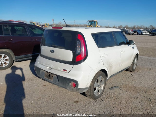 KIA Soul 2018 KNDJN2A28J7896414 Image 4