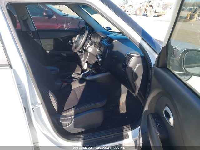 KIA Soul 2018 KNDJN2A28J7896414 Image 5