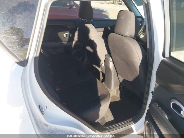 KIA Soul 2018 KNDJN2A28J7896414 Image 8