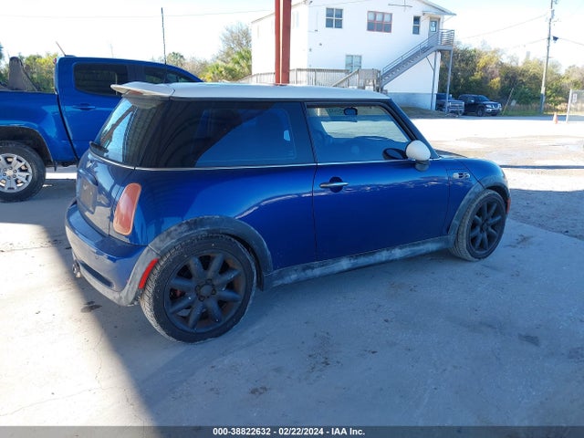 2003 MINI COOPER S WMWRE33433TD58558 Photo 3
