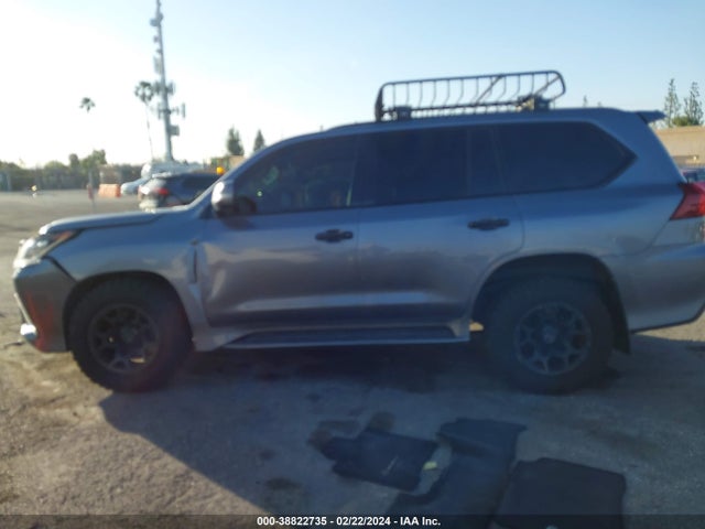Lexus Lx 570 Three-row 2019 JTJHY7AX9K4282308 Image 13