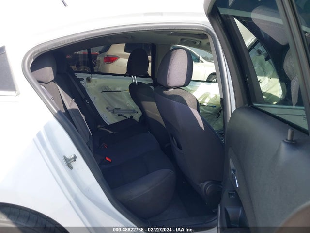 Chevrolet Cruze 1lt Auto 2014 1G1PC5SB0E7370695 Image 8