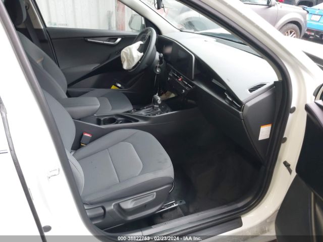 KNDCP3LE1P5108514 KIA NIRO LX