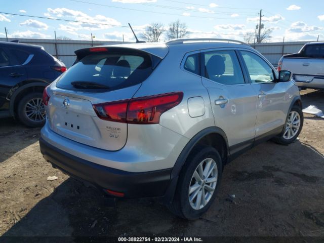 JN1BJ1CP9HW014575 Nissan Rogue Sport Sv