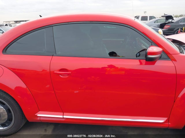 2012 VOLKSWAGEN BEETLE 2.5L VIN: 3VWJP7AT7CM620165