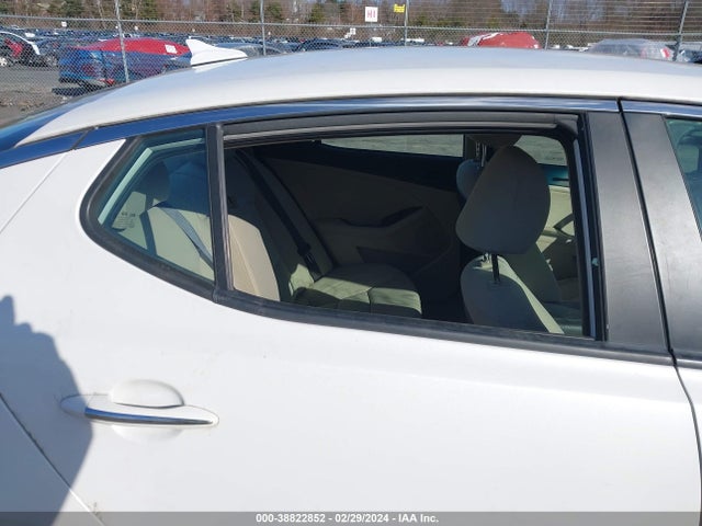 KIA Optima Lx 2015 KNAGM4A74F5540756 Image 6