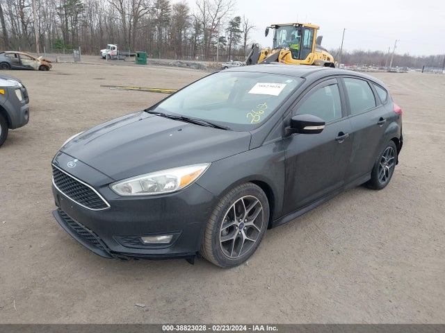 Ford FOCUS SE 2015 1FADP3K2XFL338418 Image 2