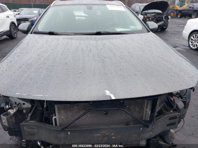 W04GU8SXXJ1068985 Buick Regal Tourx Preferred