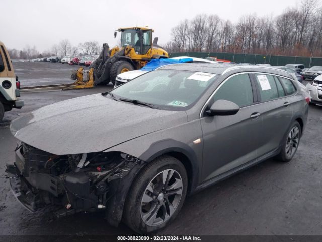 W04GU8SXXJ1068985 Buick Regal Tourx Preferred