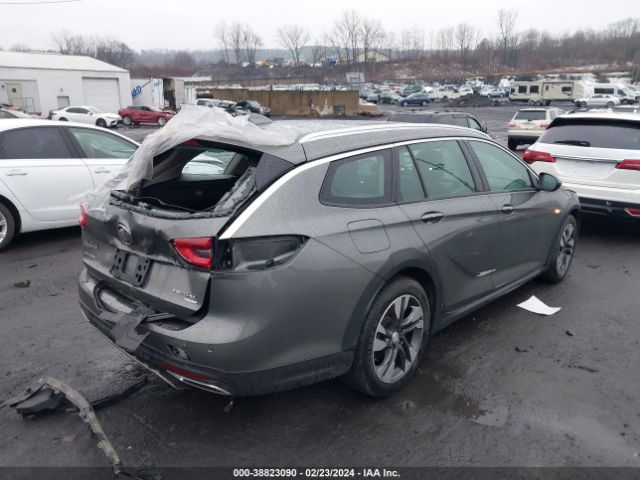 W04GU8SXXJ1068985 Buick Regal Tourx Preferred
