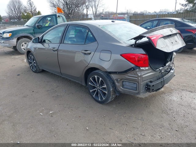 Toyota Corolla Xse 2018 2T1BURHE4JC071761 Image 3
