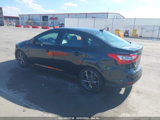 Ford FOCUS S 2014 1FADP3E27EL405115 Image 3