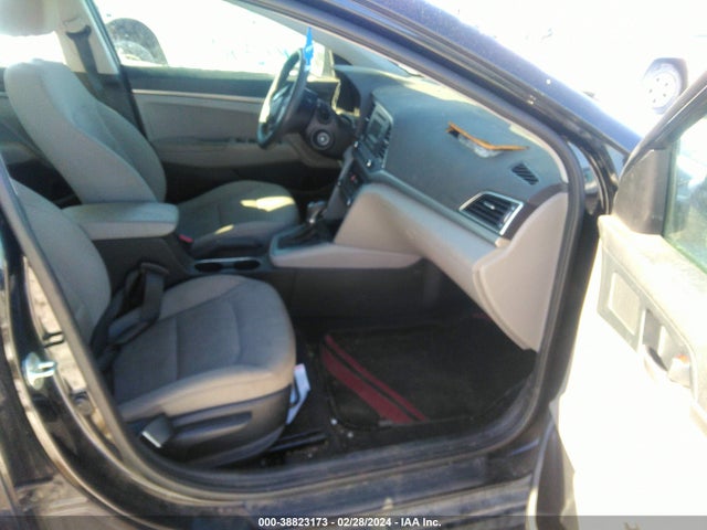Hyundai ELANTRA SE 2018 5NPD74LF8JH288066 Image 5