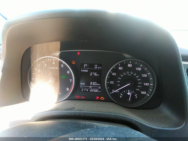 Hyundai ELANTRA SE 2018 5NPD74LF8JH288066 Image 7