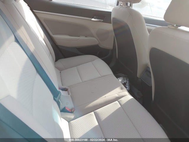 Hyundai Elantra Value Edition 2019 5NPD84LF5KH448807 Image 8