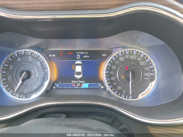 1C3CCCCG6FN610869 Chrysler 200 C