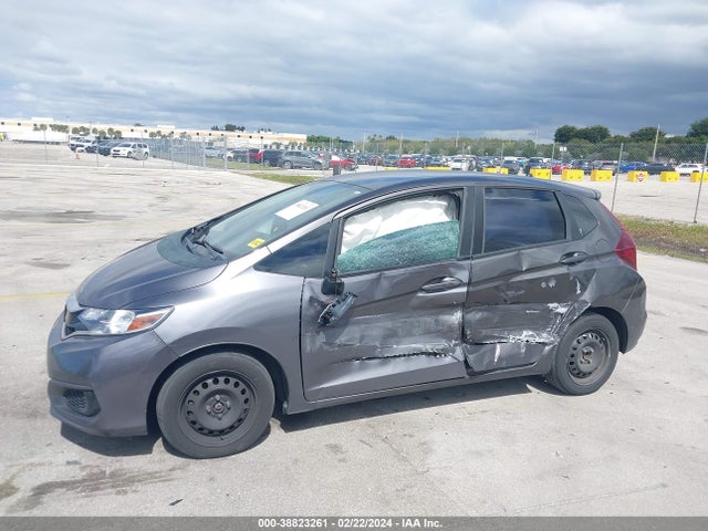 Honda FIT LX 2019 3HGGK5H44KM734980 Image 6