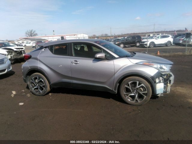 Toyota C-HR XLE 2019 JTNKHMBXXK1037357 Image 13