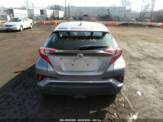 Toyota C-HR XLE 2019 JTNKHMBXXK1037357 Image 16