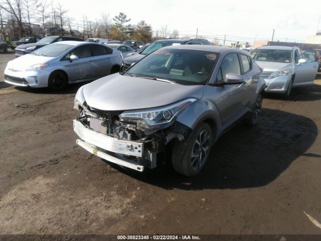 Toyota C-HR XLE 2019 JTNKHMBXXK1037357 Image 2