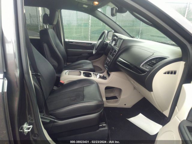 2C4RDGCG4KR632473 Dodge Grand Caravan Sxt