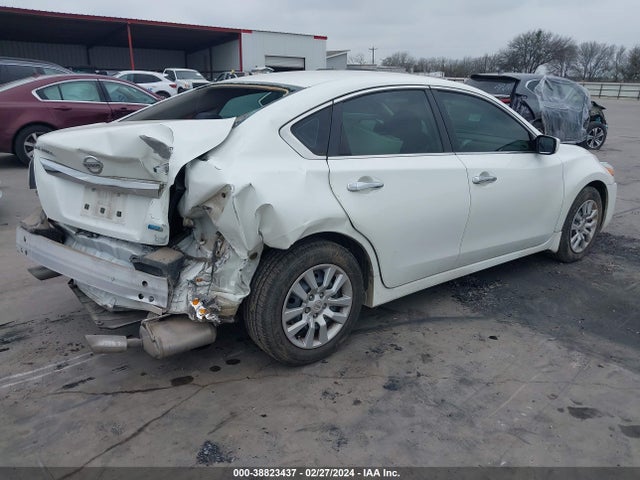 Nissan Altima 2.5 S 2014 1N4AL3AP6EN205427 Image 4