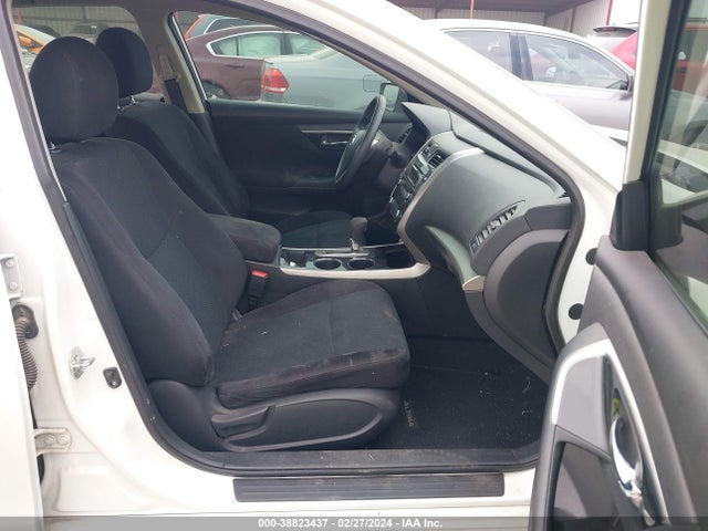 Nissan Altima 2.5 S 2014 1N4AL3AP6EN205427 Image 5